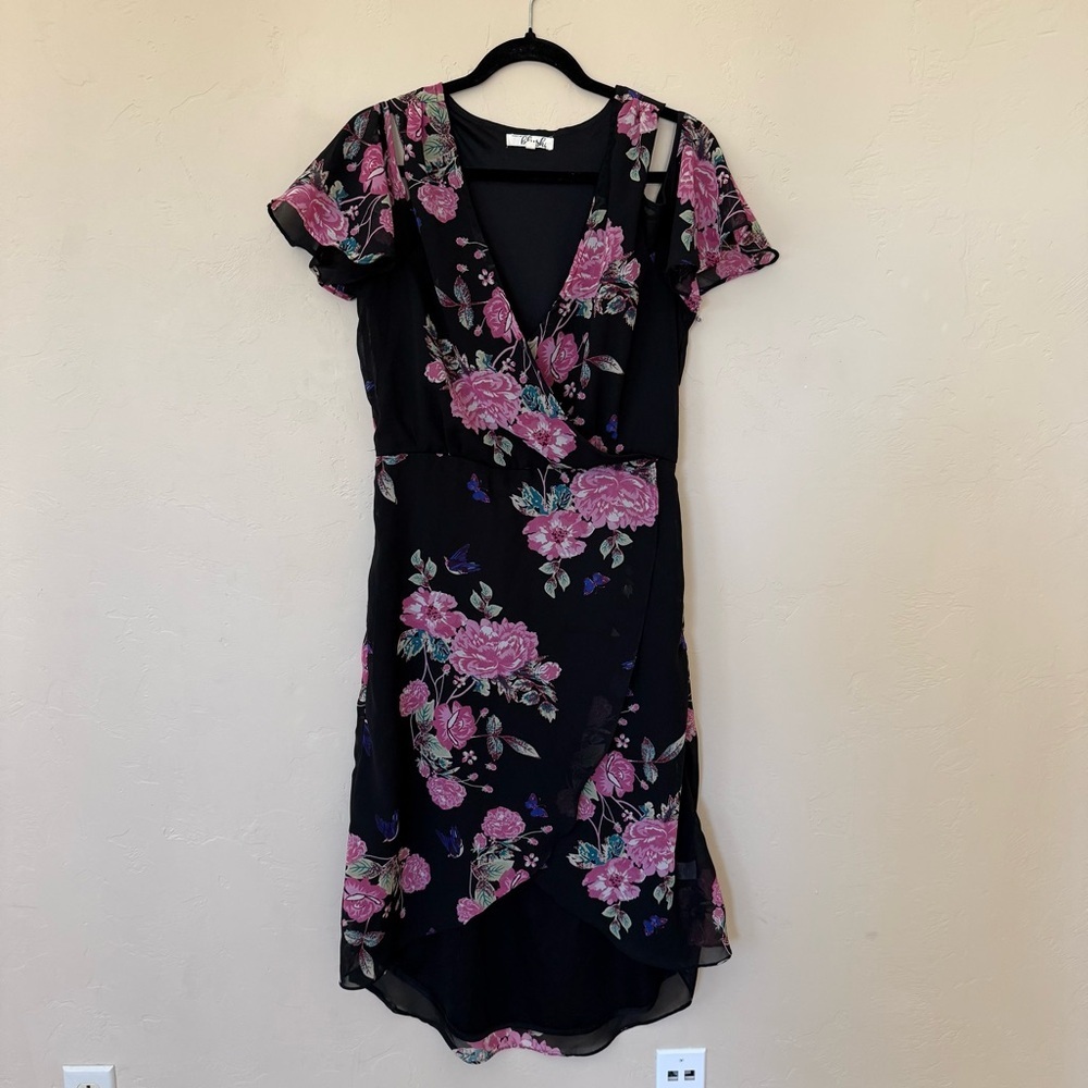 City Chic Blush Floral Faux Wrap Dress Cold Shoulder Flutter Sleeve Midi Dress - Picture 2 of 7